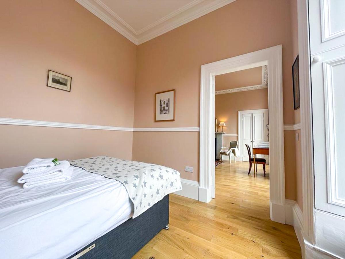Remarkable 5Br Townhouse With Garden, Sleeps 12 에든버러 외부 사진